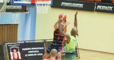 Devante Wallace, decisiv în victoria BC Athletic Neptun în meciul cu Miercurea Ciuc