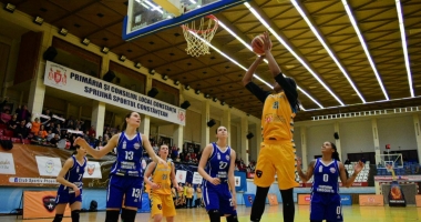Galerie foto - CS Phoenix Constanța a câștigat derby-ul cu CSM Târgoviște - 6