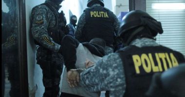Stire din Eveniment : TÂLHAR PRINS ÎN FLAGRANT, când a atacat o femeie în plină stradă