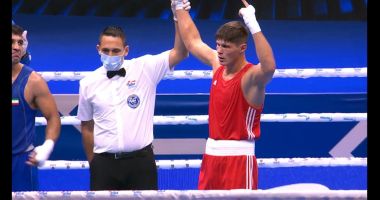 Stire din Sport : Box / Andrei Arădoaie avansează la Campionatele Mondiale de la Belgrad
