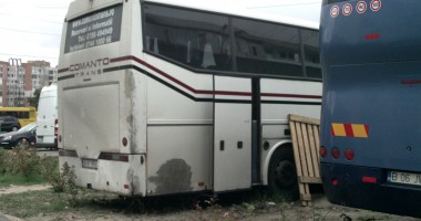 Galerie FOTO. Semnale de la cititori / PARCĂRI pe spațiul verde, în Constanța - 2