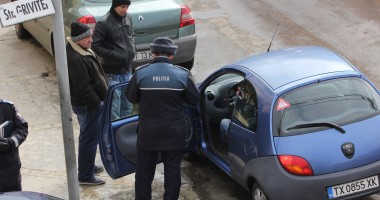 Stire din Eveniment : RAZIE a Poliției Rutiere Constanța / Ce defecțiuni tehnice au mașinile din Bulgaria