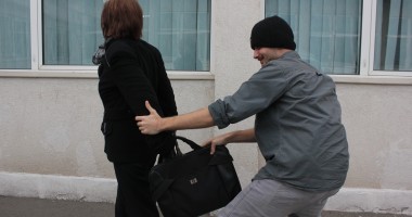 Stire din Eveniment : Încă un tâlhar, prins pe străzile din Mangalia