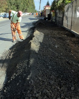 Primăria Constanța asfaltează trotuarele în bătaie de joc - 2