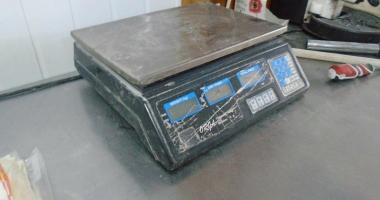 IMAGINI GREU DE PRIVIT! JALE LA O PATISERIE CLANDESTINĂ DIN PIAȚA GRIVIȚEI. Iată ce au descoperit inspectorii - 5