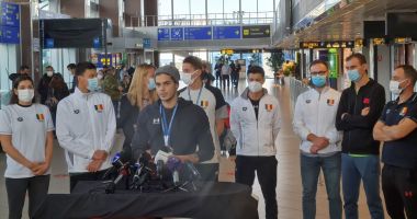 Stire din Sport : Nataţie / Delegația României participantă la Campionatul European de la Kazan s-a întors în țară
