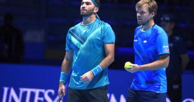 Stire din Sport : Tenis / Victorie de palmares. Horia Tecău părăseşte cu fruntea sus Turneul Campionilor