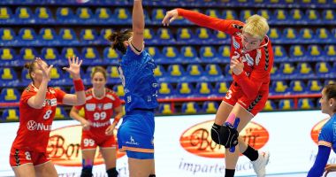 Stire din Sport : Handbal / Vâlcea, repriză secundă de senzaţie cu Bera Bera, în EHF European League