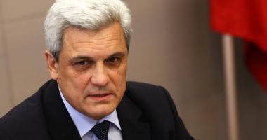 Stire din Eveniment : UPDATE - Fostul ministru al Economiei, Ion Ariton, audiat la DNA!
