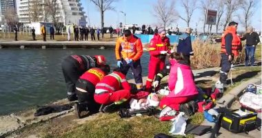 Stire din Eveniment : MAȘINĂ CĂZUTĂ ÎN LACUL TĂBĂCĂRIE! Înăuntru erau UN COPIL și UN ADULT!