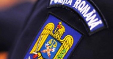 Stire din Eveniment : Polițiștii anului 2014, premiați de Ziua Poliției Române