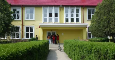 Stire din Cultură-Educație : Elevi și profesori de la Liceul Cobadin vor protesta vineri în fața ISJ Constanța