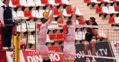 Stire din Sport : Volei / CS Dinamo, învinsă de United Volleys Frankfurt, în turul 16-imilor de finală ale Cupei CEV