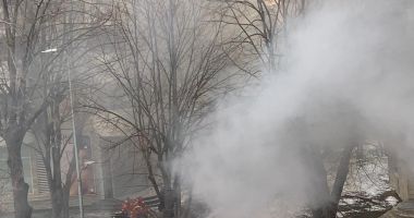 GALERIE FOTO-VIDEO / INCENDIU PUTERNIC ÎN CONSTANŢA. O PERSOANĂ S-A ARUNCAT DE LA ETAJ - 11