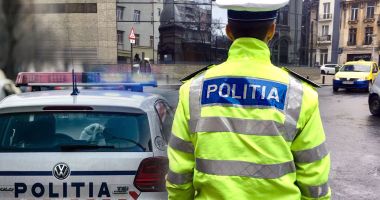 Poliția Română. Bărbat cercetat pentru comercializarea online de arme neletale