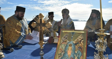 GALERIE FOTO / BOBOTEAZĂ. Mii de constănțeni, prezenți pe faleza Cazinoului. - 3