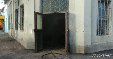 GALERIE FOTO / Incendiu la un atelier din municipiul Constanța - 2