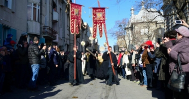 GALERIE FOTO / BOBOTEAZĂ. Mii de constănțeni, prezenți pe faleza Cazinoului. - 5