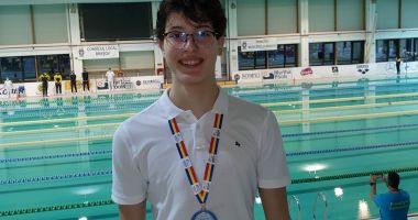 Stire din Sport : Înotătorul constănţean Eric Răzvan Andrieş, medaliat cu argint la Cupa României
