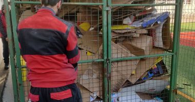 Ecoprovocarea este noua muncă patriotică. Au predat peste o tonă de maculatură - 2