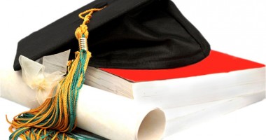 Stire din Cetățenești : Diplome de vânzare avem! Diplome de vânzare avem!