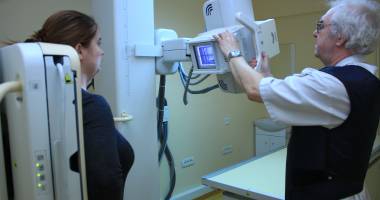 Stire din Sănătate : Aparatură modernă de radiologie la MEDSTAR 2000