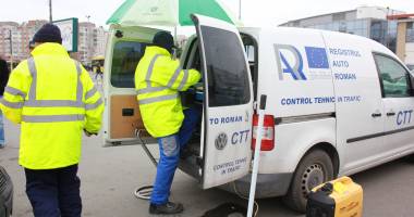 Galerie FOTO. TAXIURILE din zona Gării Constanța, CONTROLATE LA SÂNGE - 7