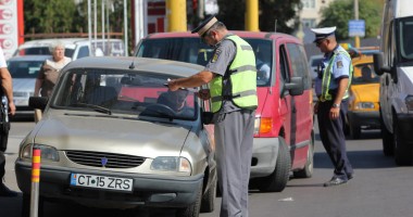 RAZIE DE AMPLOARE / Sute de șoferi trași pe dreapta pe strada Eliberării (GALERIE FOTO) - 6