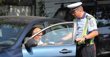 RAZIE DE AMPLOARE / Sute de șoferi trași pe dreapta pe strada Eliberării (GALERIE FOTO) - 8