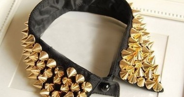 Stire din Diverse : Culorile metalice, noile tendințe în modă
