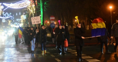 Galerie foto / PROTESTE ȘI LA CONSTANȚA: "PSD, CIUMA ROȘIE!" - 27