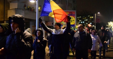 Galerie foto / PROTESTE ȘI LA CONSTANȚA: "PSD, CIUMA ROȘIE!" - 30