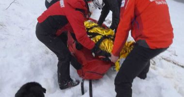 Stire din Eveniment : Salvamont: 22 de apeluri în 24 de ore; 21 de persoane salvate, şapte au fost transportate la spital