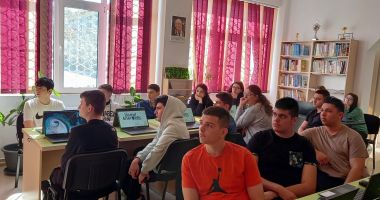 Stire din Cultură-Educație : Liceul Energetic a reluat concursul dedicat personalității lui Nikola Tesla