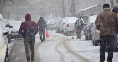 GALERIE FOTO. NINSORI ȘI VISCOL, ÎN CONSTANȚA. SE CIRCULĂ CU DIFICULTATE, IAR VÂNTUL BATE CU PUTERE - 5