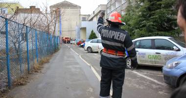 DESFĂȘURARE de FORȚE la Spitalul ISIS / Pompierii au salvat mai multe paciente / Galerie foto - 6