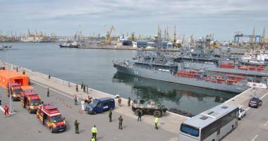 GALERIE FOTO / Zeci de vieți salvate în portul Constanța - 4