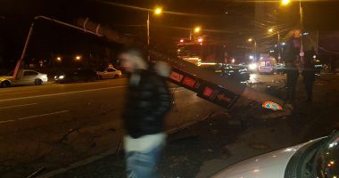 GALERIE FOTO / ACCIDENT RUTIER SPECTACULOS la Constanța. 10 mașini implicate - 2