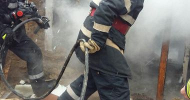 GALERIE FOTO / BĂRBAT RĂNIT GRAV ÎNTR-UN INCENDIU, la Constanța - 2