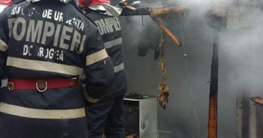 GALERIE FOTO / BĂRBAT RĂNIT GRAV ÎNTR-UN INCENDIU, la Constanța - 7
