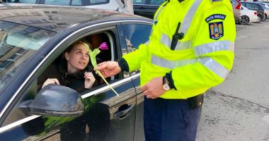 Galerie foto / Doamnele și domnișoarele din Constanța, trase pe dreapta de rutieriști - 5