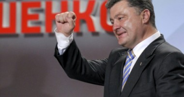 Stire din Actualitate : Război în Ucraina / Președintele Poroșenko, acord privind o încetare a focului cât mai curând posibil