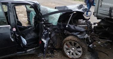 GALERIE FOTO/VIDEO. GRAV ACCIDENT RUTIER! Două victime; cum s-a produs nenorocirea - 4