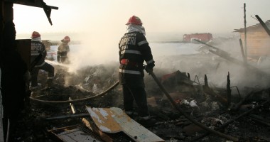 Stire din Eveniment : TRAGEDIE în Constanța. Bărbat mort în incendiu