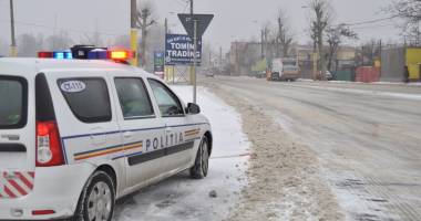 Stire din Eveniment : IARNĂ GREA LA CONSTANȚA. Polițiștii, sfaturi pentru șoferi