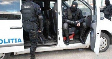 Stire din Eveniment : DESCINDERI CU MASCAȚI ÎN PORTUL CONSTANȚA. Prejudiciu de un milion de euro!