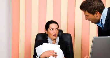 Stire din Cetățenești : Ce riscă salariații care se învoiesc frecvent sau întârzie la program