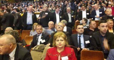 GALERIE FOTO / UPDATE. A început Congresul PSD. Dispută pentru funcția de președinte executiv - 3