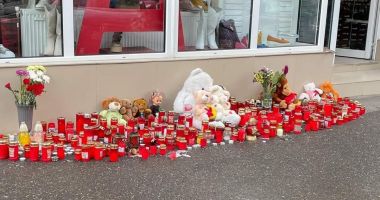 Mama gemenilor care au murit după ce au căzut de la etajul 10, drogată în momentul tragediei!