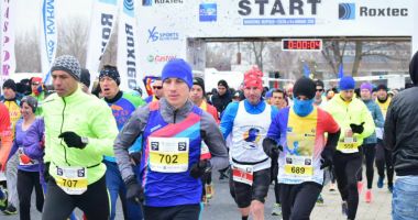 GALERIE FOTO / MARATONUL NISIPULUI, LA START! Centenarul, serbat prin sport - 5